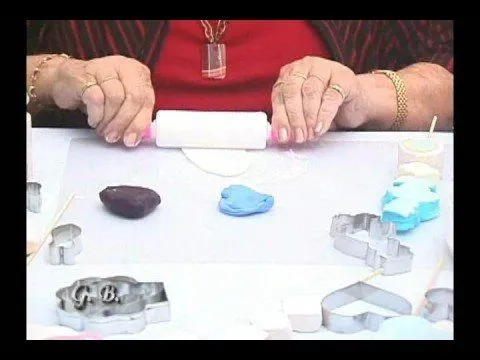 Gaby Beltran "Paletas de Bombon y Chocobombones" (fragmento) - YouTube