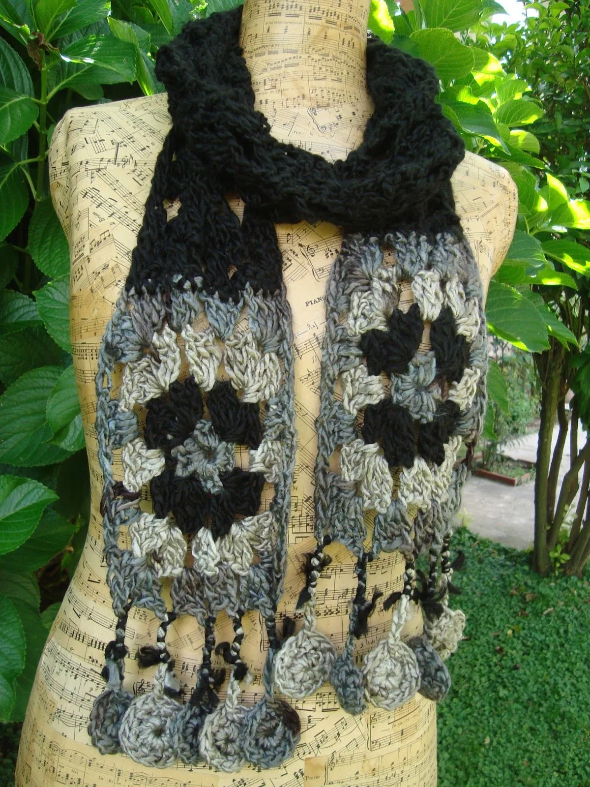 Nueva Gaia: Bufandas tejidas 2013 Nueva Gaia: Bufandas tejidas 2013