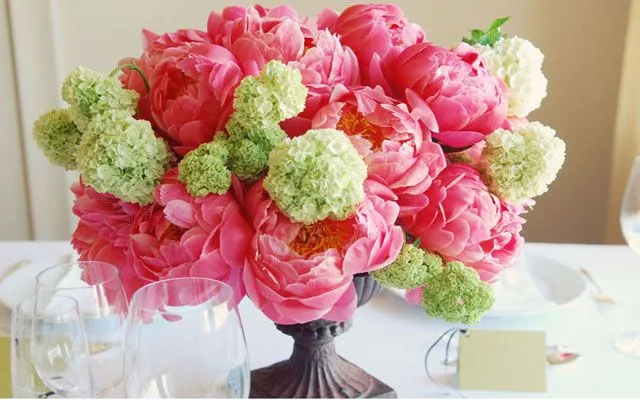 pink-wedding-centerpieces.jpg