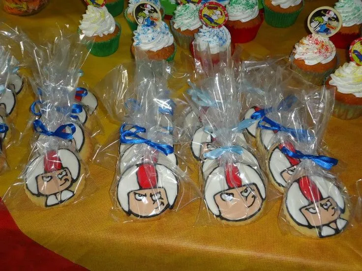 Galletitas "Kick Buttowski" | Galletitas decoradas. | Pinterest