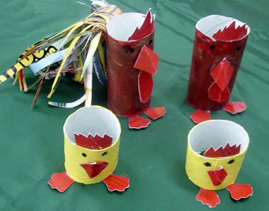 La Gallina el Gallo y sus Pollitos con rollos papel higiénico ... La Gallina el Gallo y sus Pollitos con rollos papel higiénico ...