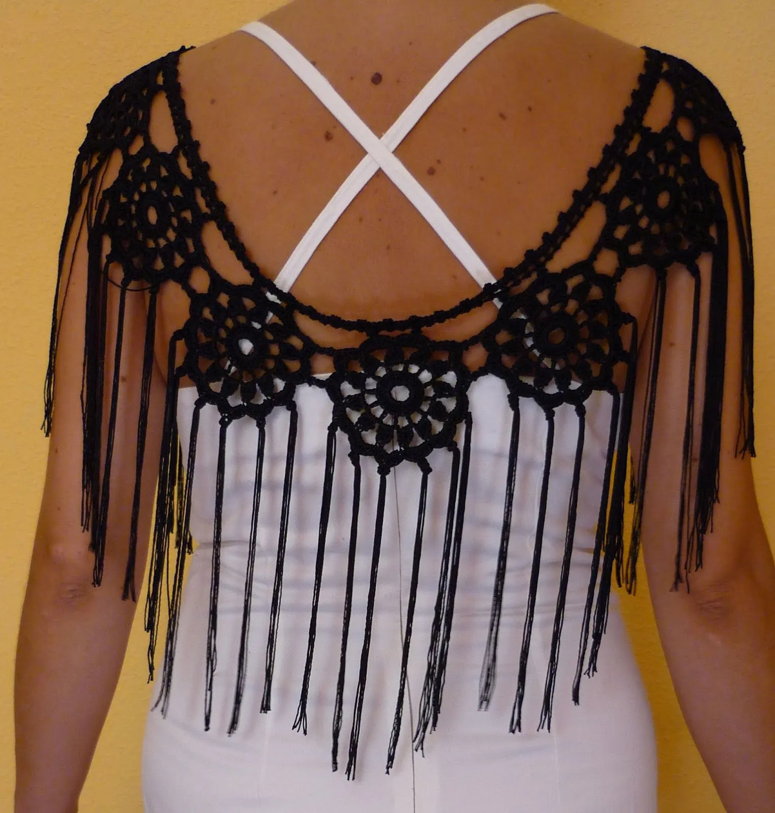 Ganchillo y Costura: Mantoncillo Margarita