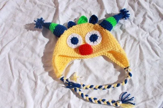Gorro crochet personajes Disney - Imagui