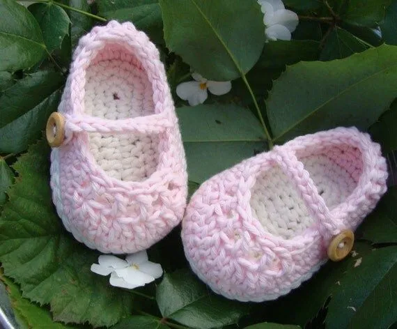 Ganchillo patucos Merceditas zapatos marfil y por Ohprettypretty Ganchillo patucos Merceditas zapatos marfil y por Ohprettypretty