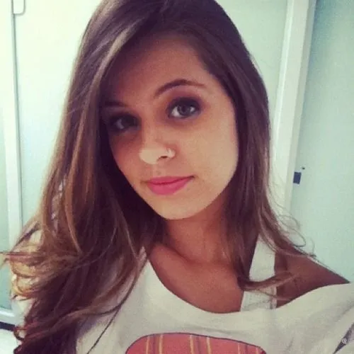 Garota Geek: Fotos de Garotas Adolescentes Fakes