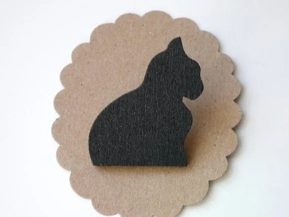 Gato negro joyas silueta broche láser corte madera por PaperDraper