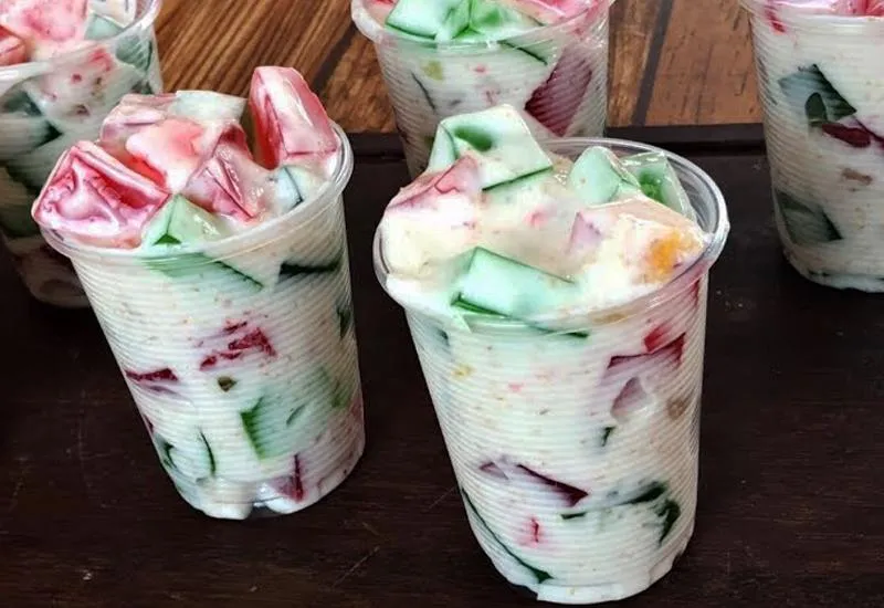 Cómo hacer GELATINA de MOSAICO en VASO - ¡Receta fácil! Cómo hacer GELATINA de MOSAICO en VASO - ¡Receta fácil!