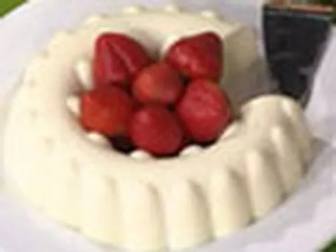 Gelatina de Yoghurt con Salsa de Fresa...Receta - YouTube Gelatina de Yoghurt con Salsa de Fresa...Receta - YouTube