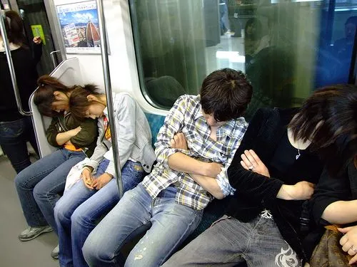 Gente durmiendo - Imagui