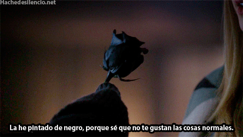 gif american horror story amor tate y violet rosa negra american ... gif american horror story amor tate y violet rosa negra american ...