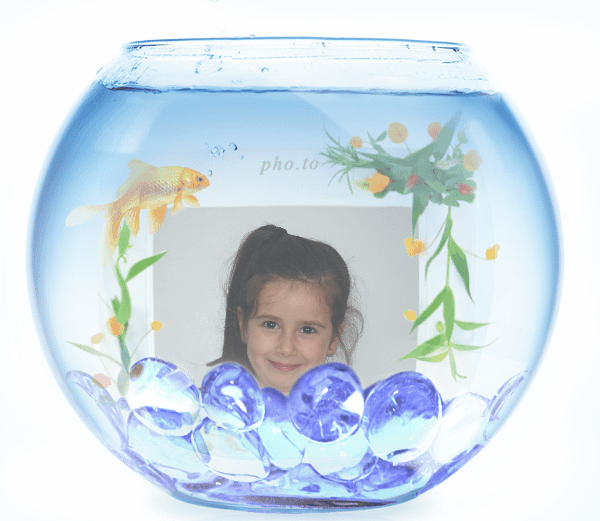 Gifs animados infantiles. Tu cara con peces en movimiento. Gifs animados infantiles. Tu cara con peces en movimiento.