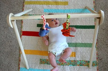 Cómo hacer un gimnasio para bebés - Decoracion - EstiloPeques Cómo hacer un gimnasio para bebés - Decoracion - EstiloPeques