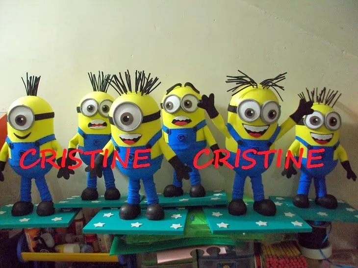GIRASOLITO: ARREGLOS DE MESA MINIONS