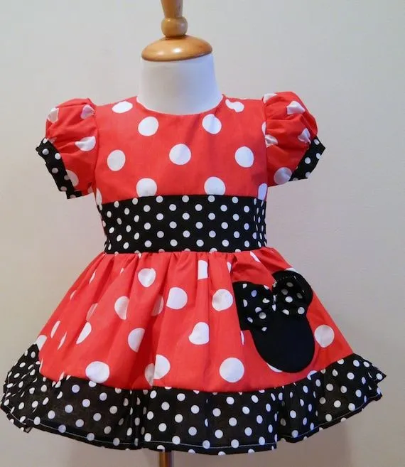 Girls Hand Made Custom Boutique Minnie Mouse Red por FunUpTownGirls