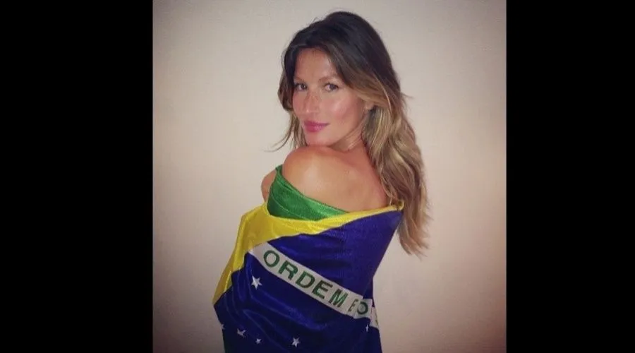 Gisele Bündchen revela que não tem escova de cabelo em casa ... Gisele Bündchen revela que não tem escova de cabelo em casa ...