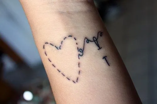 Glamour e Glacê: Beleza: Tatuagens de Coração