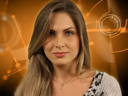 Gloss e Mini-saia: Paredão!