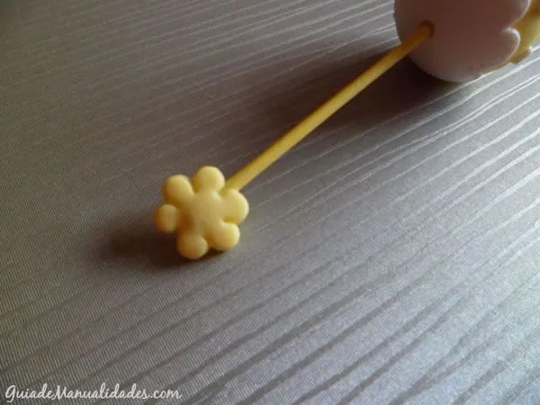 gO! Sonajero para tu baby shower - Guía de MANUALIDADES gO! Sonajero para tu baby shower - Guía de MANUALIDADES
