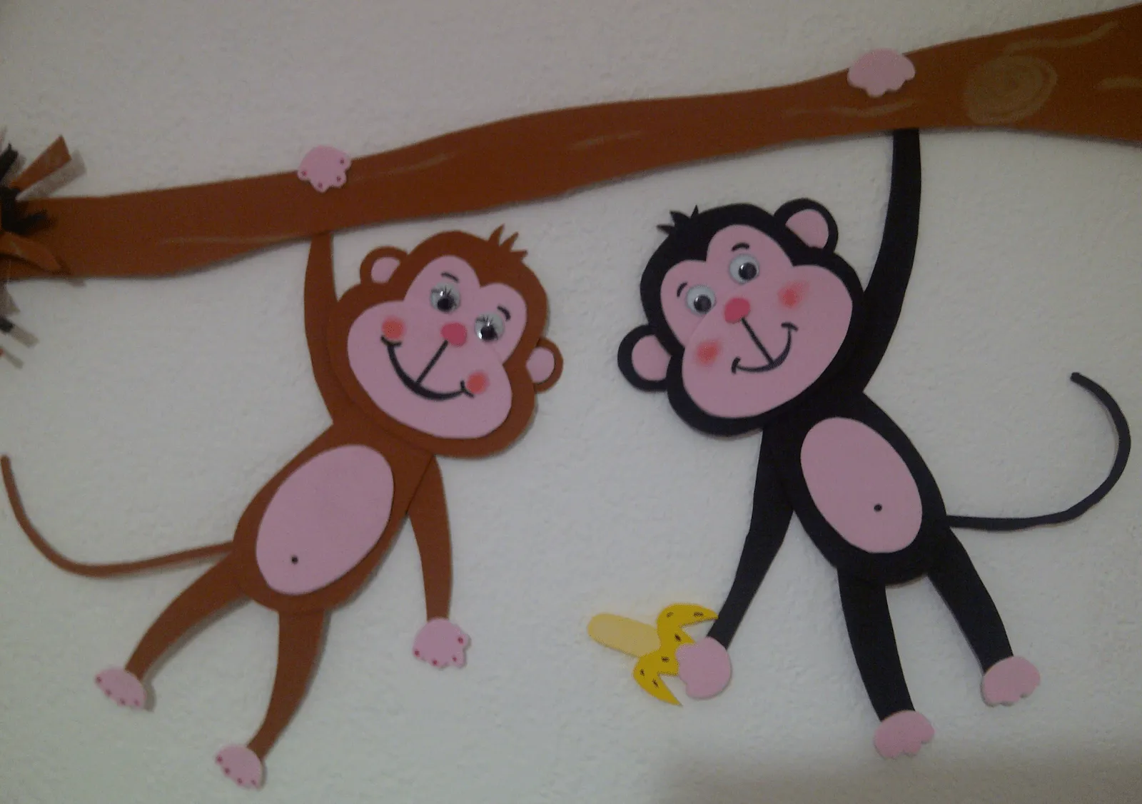 Goma Eva: Monos para el árbol