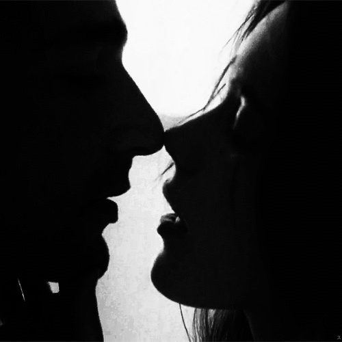 Goodreads | Fotos de besos, Gifs de besos apasionados, Gifs de besos Goodreads | Fotos de besos, Gifs de besos apasionados, Gifs de besos