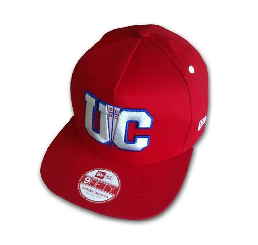 Gorras New Era llega al país con línea exclusiva de la UC y ...