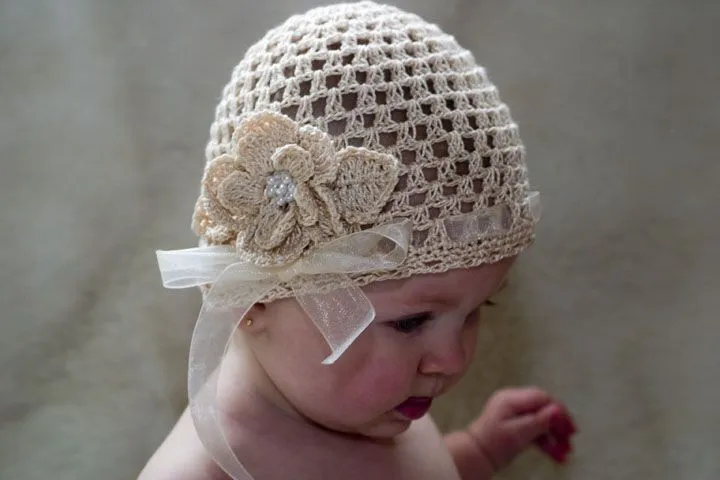 Gorritos tejidos con gancho para bebé - Imagui