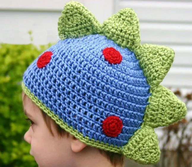 Gorros de dinosaurios a crochet - Imagui