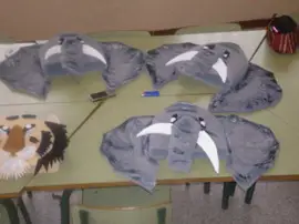 tenemos un simpático Gorro realizado con Goma Espuma, ideal para ...