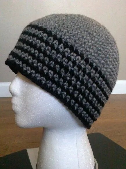 Gorro para hombre a crochet. ... | artesanías | Pinterest