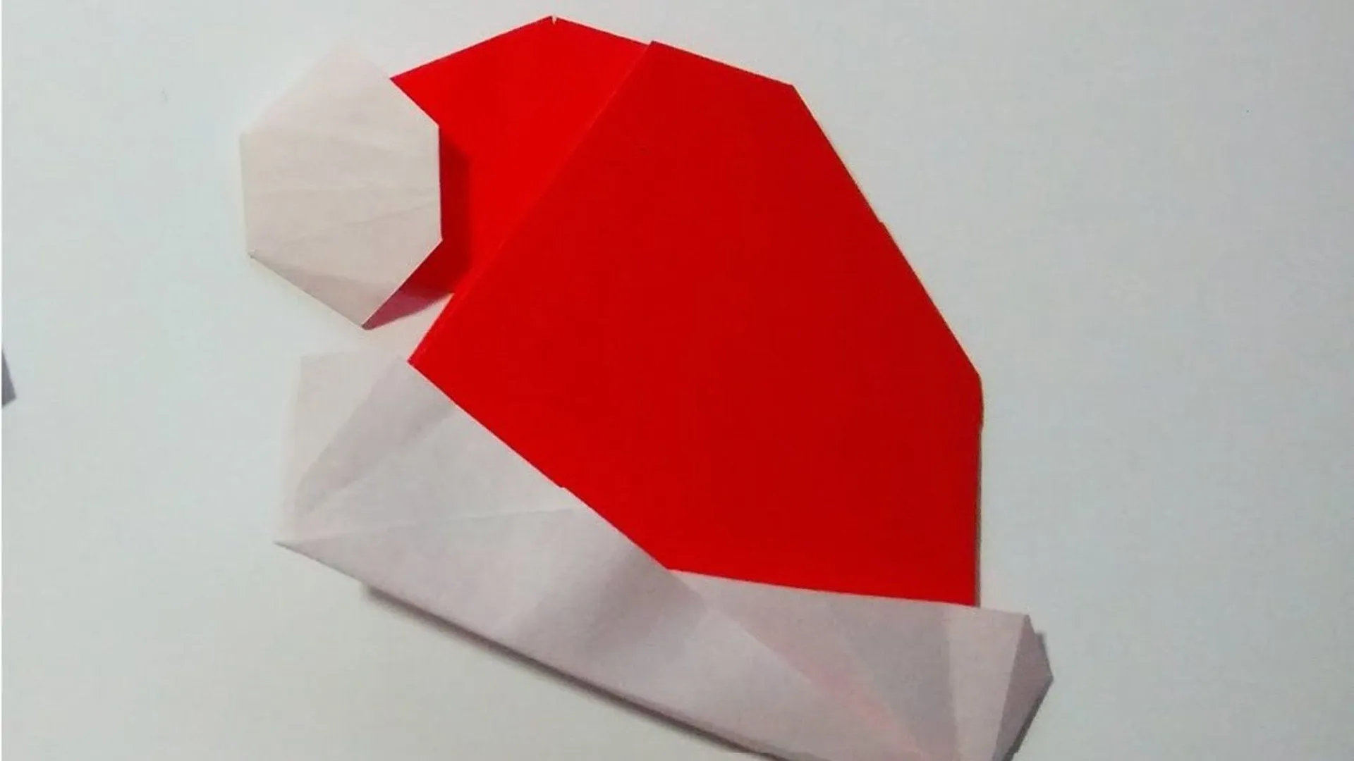 Como hacer un gorro de papel navideño sencillo - video Dailymotion Como hacer un gorro de papel navideño sencillo - video Dailymotion