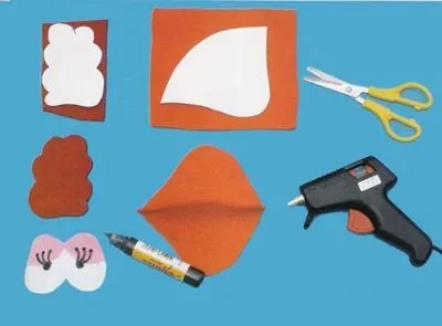 gorro de pollito para disfraz | Aires de Fiesta