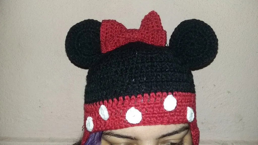 Gorros de Mickey y Minnie Mouse en crochet | Manualidades Gorros de Mickey y Minnie Mouse en crochet | Manualidades