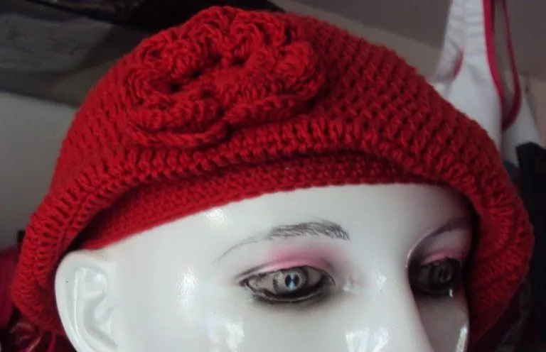  ... lindos gorros tejidos a crochet en lana o hilo de variados colores y