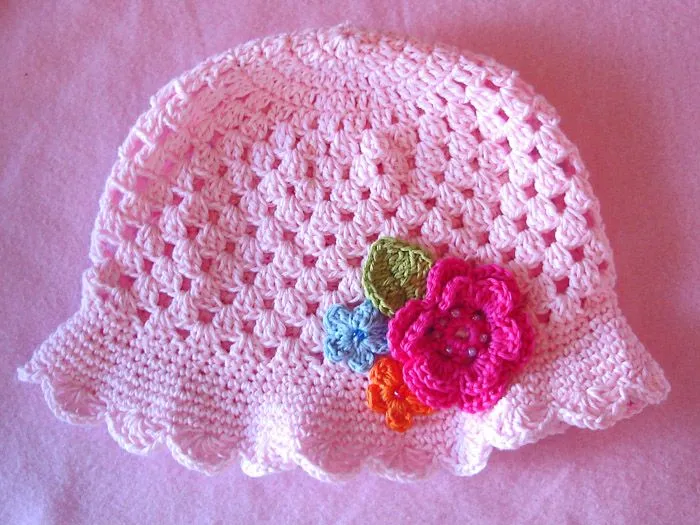 Paso a paso para hacer gorros tejidos a crochet para bebé - Imagui