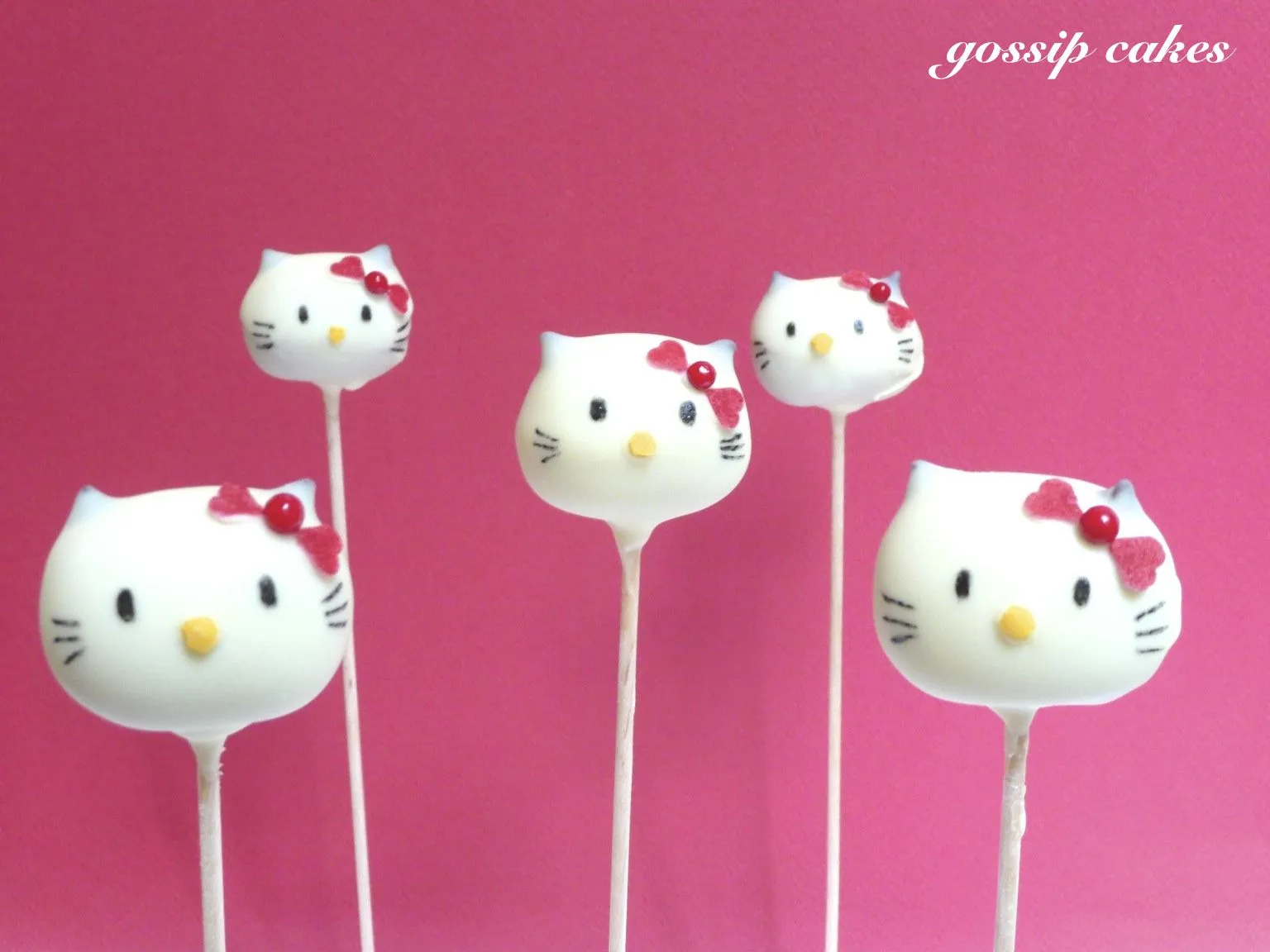 gossip cakes: Spotted: Les Pop Cakes Hello Kitty aux deux chocolats gossip cakes: Spotted: Les Pop Cakes Hello Kitty aux deux chocolats
