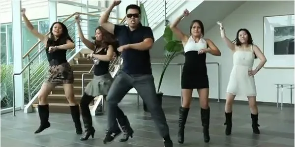 Graciosa versión Geek de GangNam Style: The NoSQL Style | GeeksRoom Graciosa versión Geek de GangNam Style: The NoSQL Style | GeeksRoom
