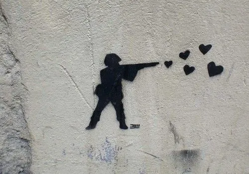 graffiti - soldado con corazones | Flickr - Photo Sharing! graffiti - soldado con corazones | Flickr - Photo Sharing!