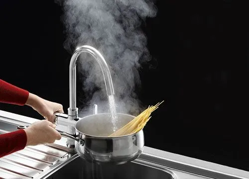 Grifo de cocina / con 1 orificio / de agua hirviendo / de metal ...