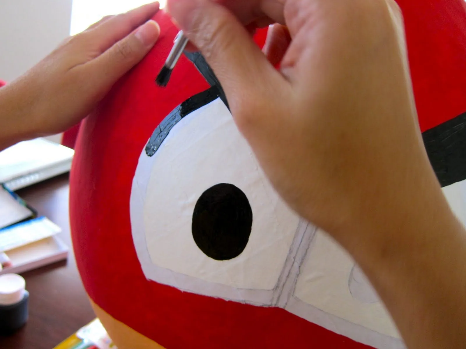 Growing Up: Kai's Angry Birds Birthday Party: DIY Angry Birds piñata Growing Up: Kai's Angry Birds Birthday Party: DIY Angry Birds piñata