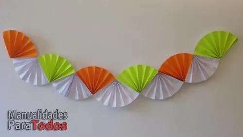 Adornos con papel crepe para fiestas patrias - Imagui