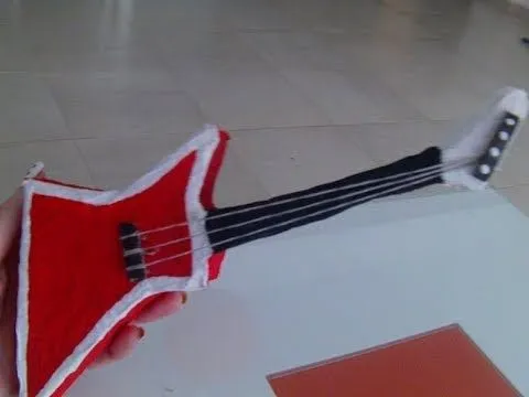 Nueva Guitarra Electrica de carton - YouTube Nueva Guitarra Electrica de carton - YouTube