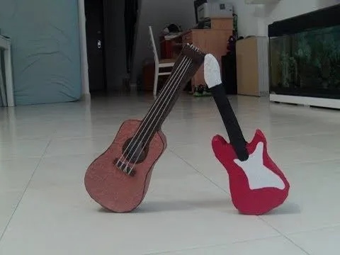 Como hacer una Guitarra Española con carton - YouTube Como hacer una Guitarra Española con carton - YouTube