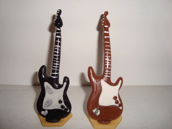 Andrea Taylor - Porcelana fria: guitarras 4