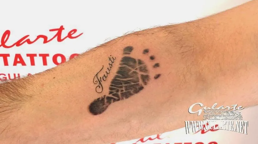 Gularte TATTOO Y PIERCING: TATTOO: Nicolás