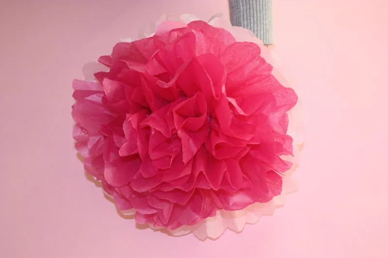Con mucho gusto: Flores con papel. Tutorial paso a paso Con mucho gusto: Flores con papel. Tutorial paso a paso