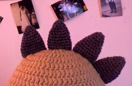 Hablando de elefantes rosas...: PATRON GORRO DE DINOSAURIO A ... Hablando de elefantes rosas...: PATRON GORRO DE DINOSAURIO A ...