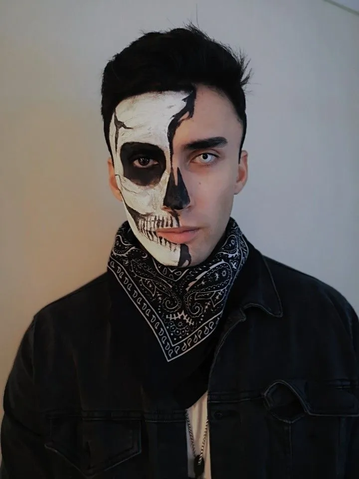 Halloween | Maquillaje de cara de halloween, Maquillaje halloween hombre, Caras  pintadas