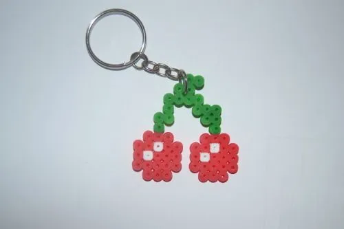 Hama Beads Pyssla Cerezas Llavero | Pyssla | Pinterest Hama Beads Pyssla Cerezas Llavero | Pyssla | Pinterest