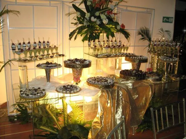 Hanna Gourmet.....: Mesa de Dulces