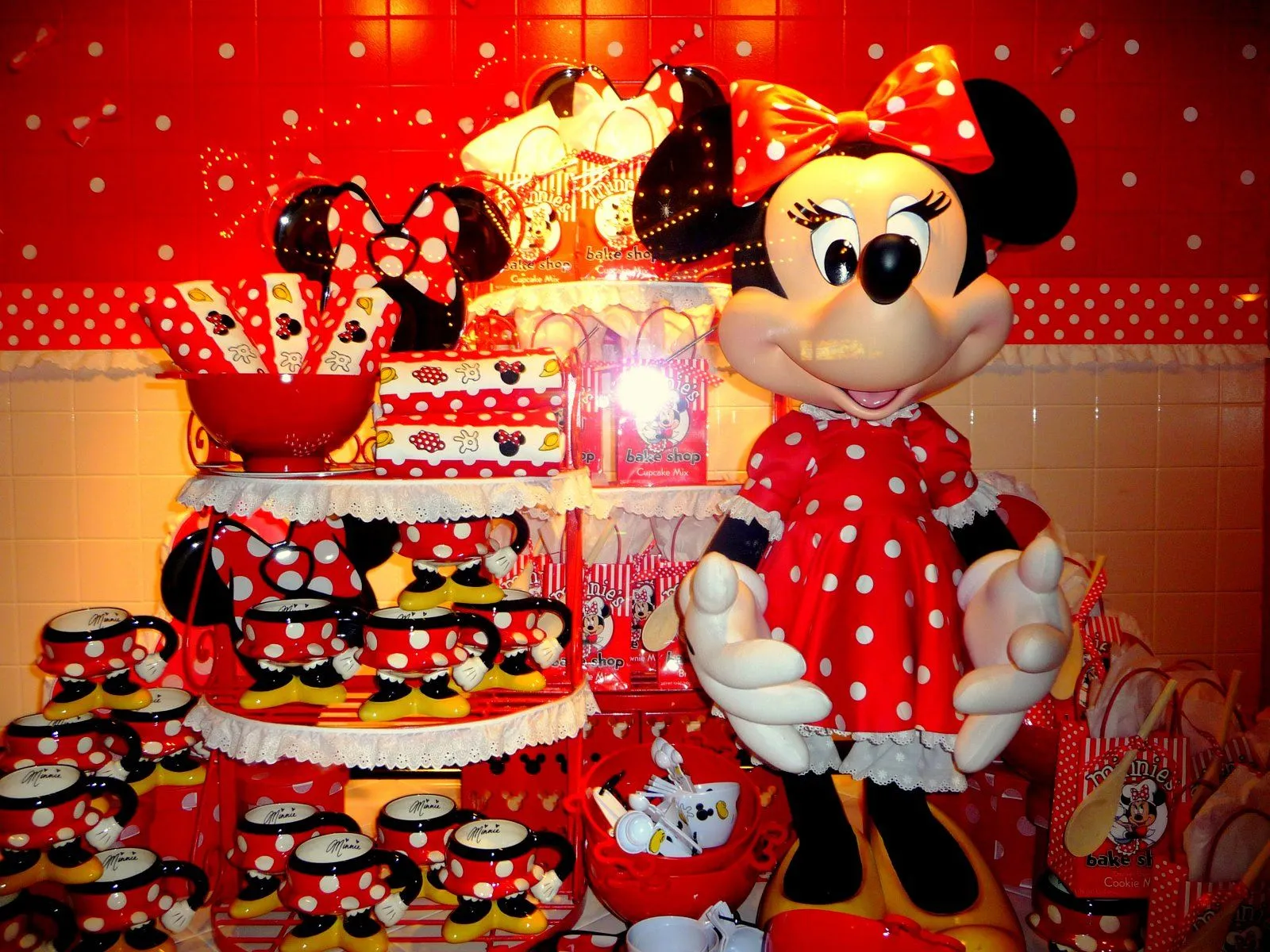 Happy Mrs. C: Minnie Mouse Loves Red